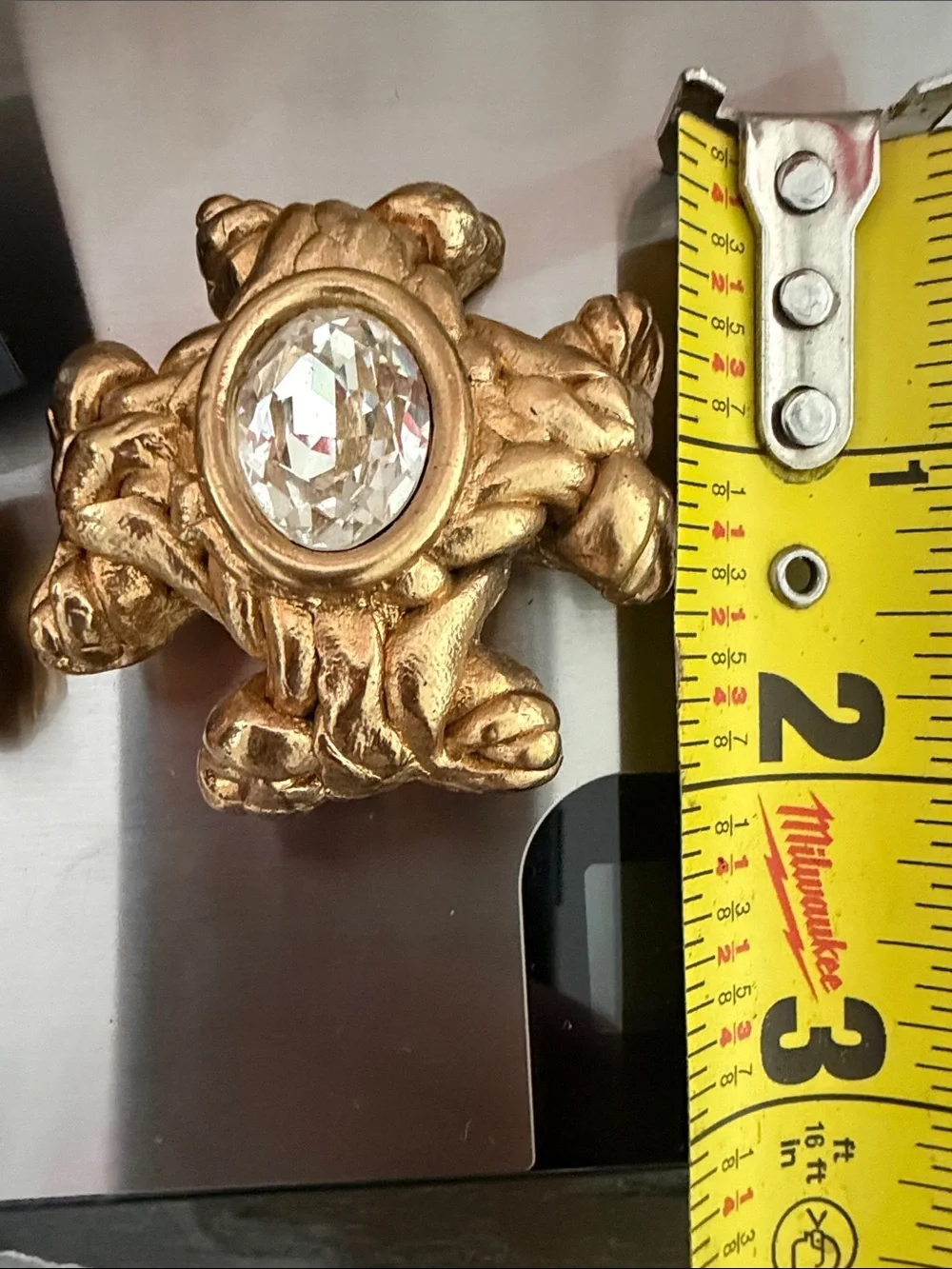 N/A elegant gold